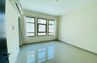 شقة - غرفة نوم - 2 حمامات للايجار في عقدة العامرية - الجيمي - العين
