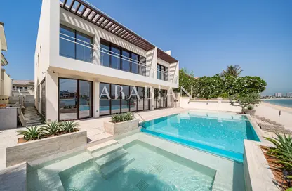 Villa - 7 Bedrooms - 7 Bathrooms for sale in Garden Homes Frond E - Garden Homes - Palm Jumeirah - Dubai