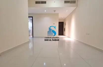 Apartment - 1 Bedroom - 1 Bathroom for rent in Tiger Building Al Qadesia - Al Nahda - Sharjah
