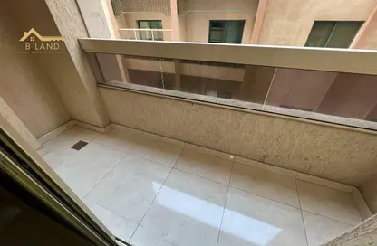 شقة - غرفة نوم - 2 حمامات للايجار في بناية ثريا المجاز - المجاز 3 - المجاز - الشارقة شقة - غرفة نوم - 2 حمامات للايجار في بناية ثريا المجاز - المجاز 3 - المجاز - الشارقة