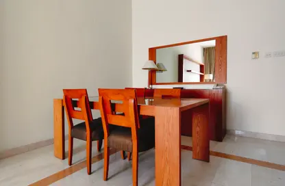 Apartment - 2 Bedrooms - 4 Bathrooms for rent in Al Khazna Tower - Al Najda Street - Abu Dhabi