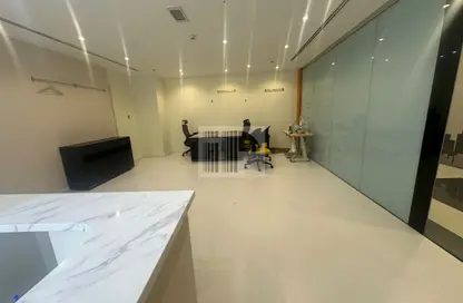 Retail - Studio for rent in Park Towers Podium - Park Towers - DIFC - Dubai