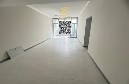 Apartment - 3 Bedrooms - 4 Bathrooms for rent in Al Jurf 2 - Al Jurf - Ajman Downtown - Ajman