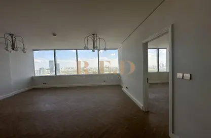 Empty Room image for: Apartment - 1 Bedroom - 2 Bathrooms for rent in Sky Gardens - DIFC - Dubai, Image 1