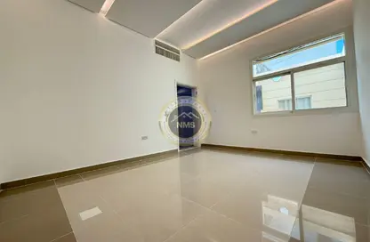 شقة - غرفة نوم - 1 حمام للايجار في فلل المشرف - المشرف - أبوظبي