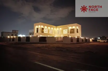 Villa - 4 Bedrooms - 5 Bathrooms for rent in Al Athbah - Wadi Al Amardi - Dubai
