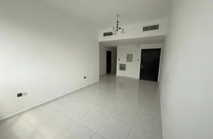 Apartment - 1 Bedroom - 2 Bathrooms for rent in Ajman Corniche Residences - Ajman Corniche Road - Ajman