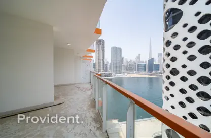 Apartment - 1 Bedroom - 2 Bathrooms for rent in Millennium Binghatti Residences - Business Bay - Dubai