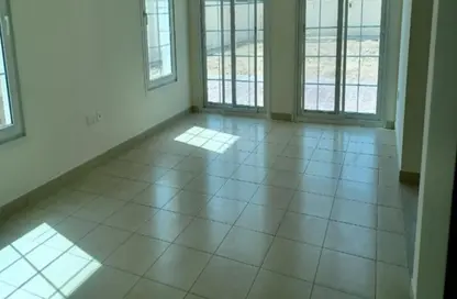 Villa - 2 Bedrooms - 4 Bathrooms for rent in Nakheel Villas - Jumeirah Village Circle - Dubai