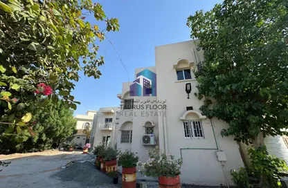 Apartment - 2 Bedrooms - 3 Bathrooms for rent in Al Khan 9 building - Al Khan - Sharjah