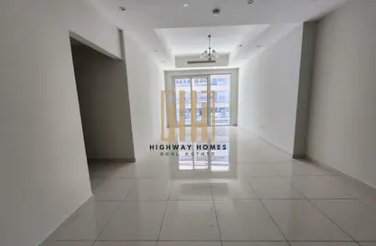 Apartment - 2 Bedrooms - 3 Bathrooms for rent in Sahara Tower 4 - Sahara Complex - Al Nahda - Sharjah