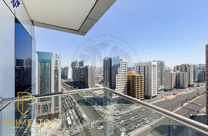 شقة - غرفة نوم - 2 حمامات للايجار في برج حبيب بنك - منطقة المرور - أبوظبي