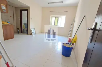 Apartment - Studio - 1 Bathroom for rent in Fire Station Road - Muwaileh - Sharjah