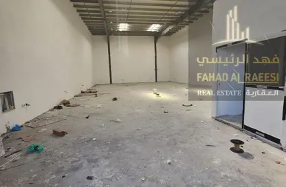 Warehouse - Studio - 1 Bathroom for rent in Umm Al Thuoob - Umm Al Quwain