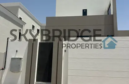 Apartment - 4 Bedrooms - 4 Bathrooms for rent in Al Shamkha - Abu Dhabi