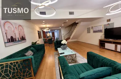 Compound - 4 Bedrooms - 5 Bathrooms for rent in Sydney Villas - District 18 - Jumeirah Village Circle - Dubai