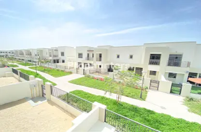Townhouse - 3 Bedrooms - 4 Bathrooms for rent in Noor Townhouses - Town Square - Dubai
