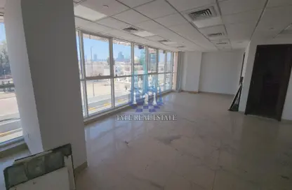 مكتب - استوديو - 1 حمام للايجار في شارع المطار - أبوظبي