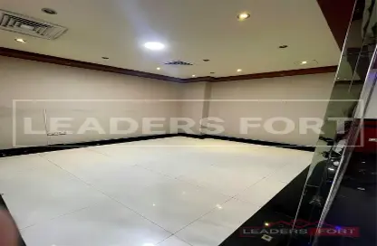 مكتب - استوديو للايجار في الكرامة - دبي