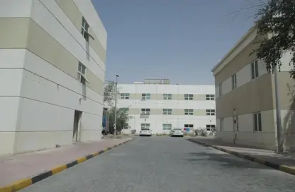 سكن عمال - استوديو - 7 حمامات للايجار في المرحلة 1 - مجمع دبي للإستثمار - دبي