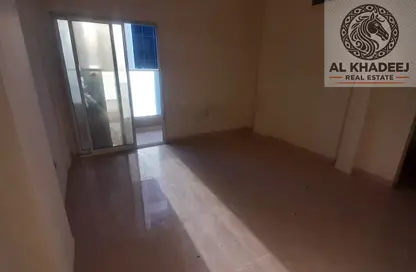 Apartment - 2 Bedrooms - 3 Bathrooms for rent in Al Rumailah building - Al Rumailah 2 - Al Rumaila - Ajman