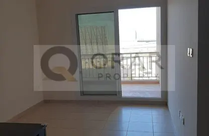 Apartment - 1 Bedroom - 1 Bathroom for sale in Mazaya 1 - Queue Point - Liwan - Dubai Land - Dubai