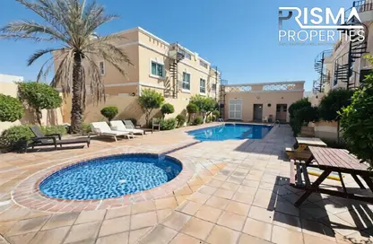 Villa - 4 Bedrooms - 5 Bathrooms for rent in Umm Suqeim 2 - Umm Suqeim - Dubai