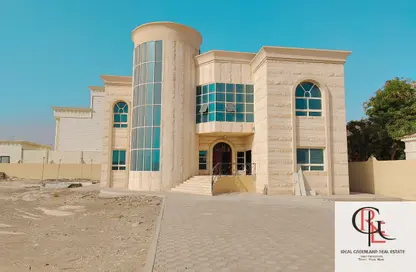 Villa - 7+ Bedrooms - 7+ Bathrooms for rent in Shakhbout City - Abu Dhabi