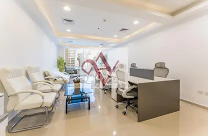 مكتب - استوديو - 1 حمام للايجار في برج تماني - الخليج التجاري - دبي