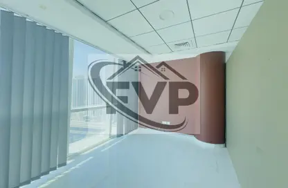 Canal View | Unfurnished | High Floor