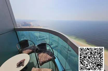 Apartment - 2 Bedrooms - 3 Bathrooms for rent in Corniche Tower - Ajman Corniche Road - Ajman