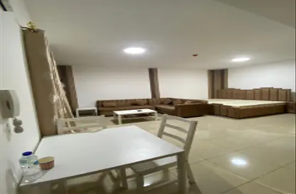 شقة - 1 حمام للبيع في مساكن كورنيش عجمان - طريق كورنيش عجمان - عجمان