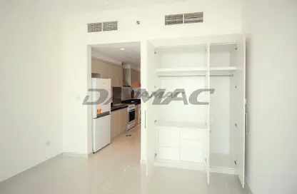 Kitchen image for: Apartment - 1 Bathroom for rent in Carson B - Carson - DAMAC Hills - Dubai, Image 1