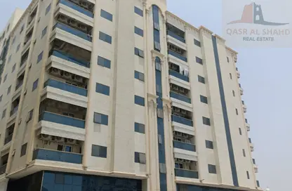 عمارة بالكامل - استوديو - 8 حمامات للبيع في النباعة - الشارقة