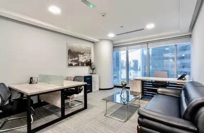 مكتب - استوديو - 1 حمام للايجار في برج أوبال - الخليج التجاري - دبي