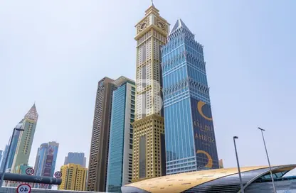 طابق كامل - استوديو للبيع في برج اليعقوب - شارع الشيخ زايد - دبي