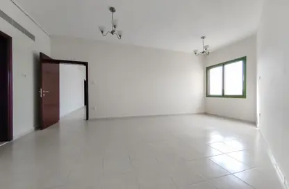 Empty Room image for: Apartment - 2 Bedrooms - 3 Bathrooms for rent in China Cluster - International City - Dubai, Image 1