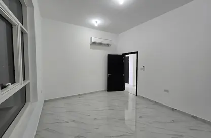 Apartment - 3 Bedrooms - 3 Bathrooms for rent in Madinat Al Riyad - Abu Dhabi