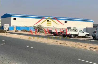 مستودع - استوديو - 4 حمامات للبيع في الصجعة الصناعية - آلصجعه - الشارقة