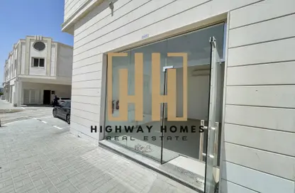 Shop - Studio for rent in Al Hooshi Villas - Hoshi - Al Badie - Sharjah