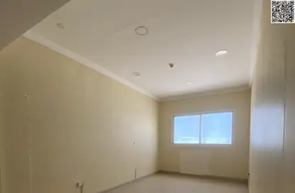Apartment - 2 Bedrooms - 2 Bathrooms for rent in Al Rumailah building - Al Rumailah 2 - Al Rumaila - Ajman