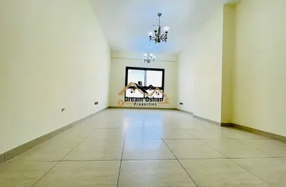 شقة - 2 غرف نوم - 3 حمامات للايجار في مبني الياسمين - الجداف - دبي