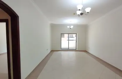 شقة - 2 غرف نوم - 3 حمامات للايجار في ارت 12 - برشا هايتس (تيكوم) - دبي شقة - 2 غرف نوم - 3 حمامات للايجار في ارت 12 - برشا هايتس (تيكوم) - دبي