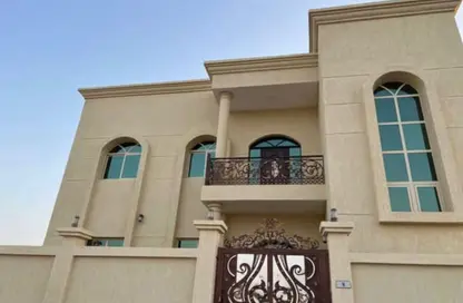 Villa - 7+ Bedrooms - 7+ Bathrooms for rent in Khuzam - Ras Al Khaimah