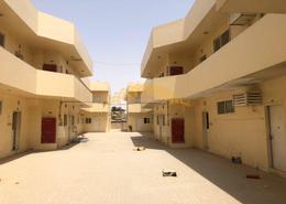 Labor Camp - 8 bathrooms for rent in Al Sajaa - Sharjah