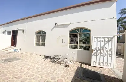 Villa - 2 Bedrooms - 2 Bathrooms for rent in Al Zaafaran - Al Khabisi - Al Ain