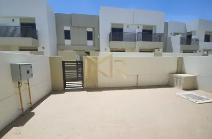 Townhouse - 4 Bedrooms - 5 Bathrooms for sale in Noor Townhouses - Town Square - Dubai