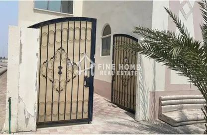 مجمع سكني - 4 غرف نوم - 6 حمامات للبيع في مدينة محمد بن زايد - أبوظبي