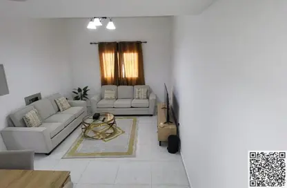 شقة - غرفة نوم - 2 حمامات للايجار في مساكن كورنيش عجمان - طريق كورنيش عجمان - عجمان