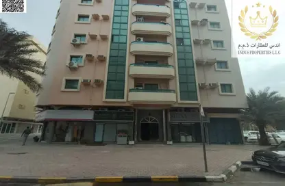 عمارة بالكامل - 8 غرف نوم - 8 حمامات للبيع في مساكن كورنيش عجمان - طريق كورنيش عجمان - عجمان